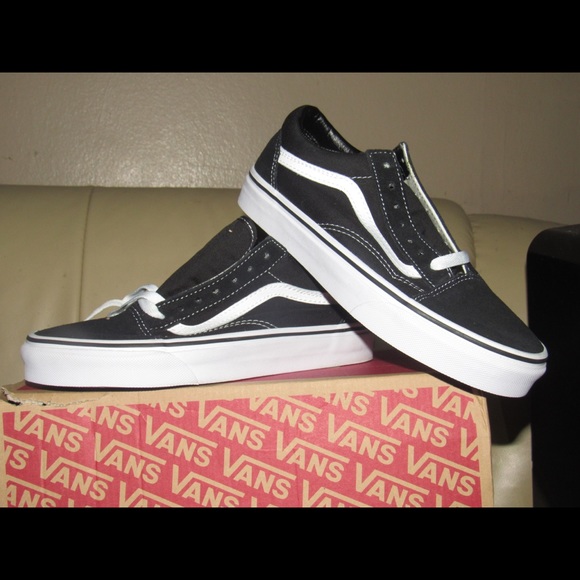 Vans - Picture 6 of 8